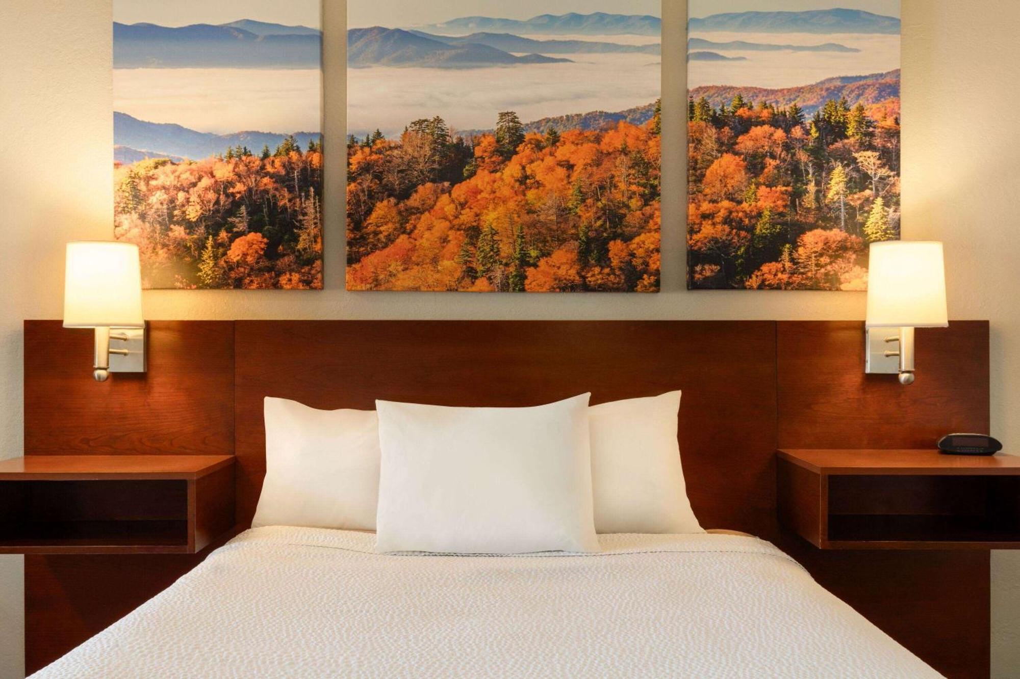 Days Inn By Wyndham דילון מראה חיצוני תמונה